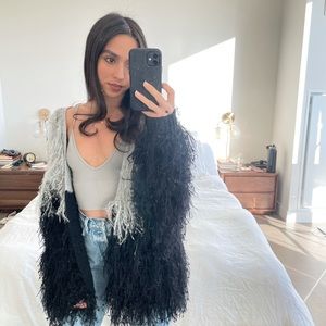 Zara - shaggy oversized cardigan (gray + black)